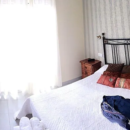 Casa Jurjo Hotell 2*