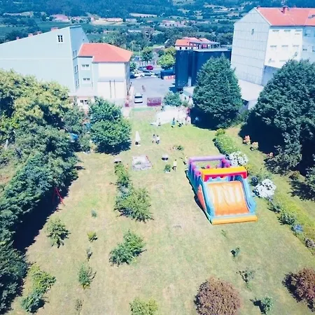 卡萨菊里奥酒店 酒店 2*