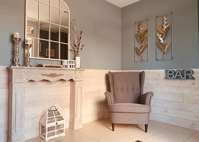 卡萨菊里奥酒店 2*